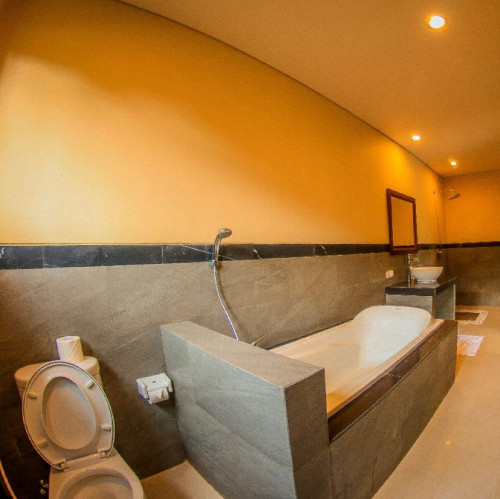 Cahyatika Guest House — home stay desa di Indonesia